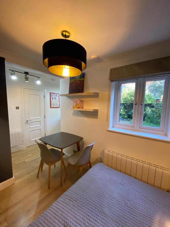 Stylish 1-Bed Studio London Eksteriør bilde