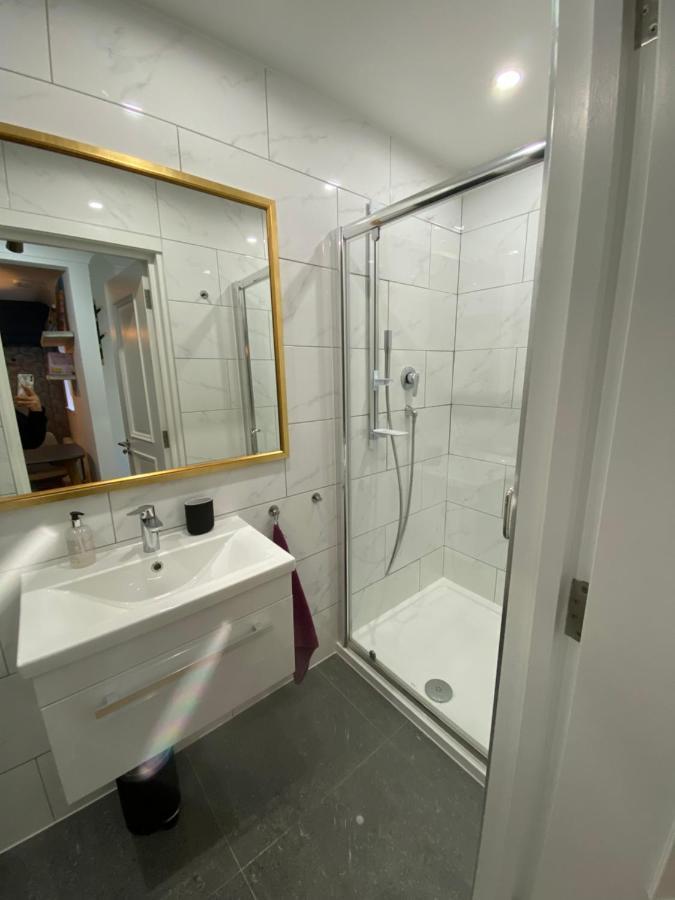 Stylish 1-Bed Studio London Eksteriør bilde